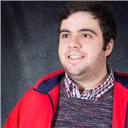 Hablante nativo de español con formación en inglés, italiano y francés. Estudiante de filología hispánica